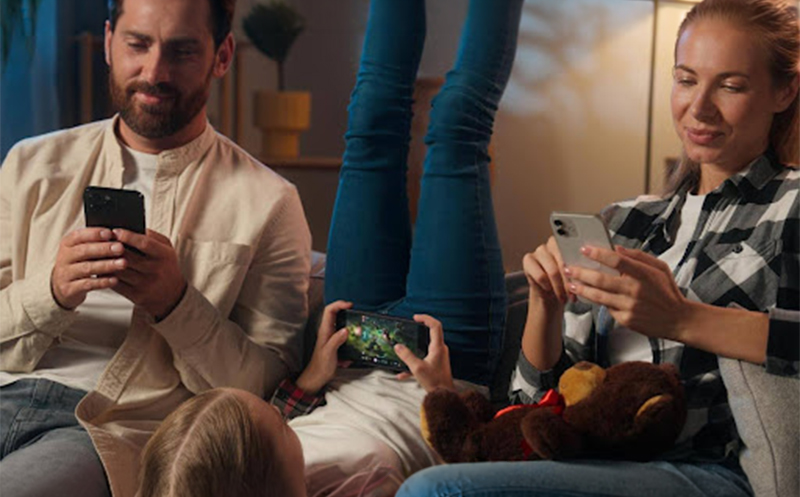 Why People Are Replacing Endless Scrolling With Interactive Entertainment